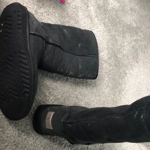 UGG black paisley tall boot